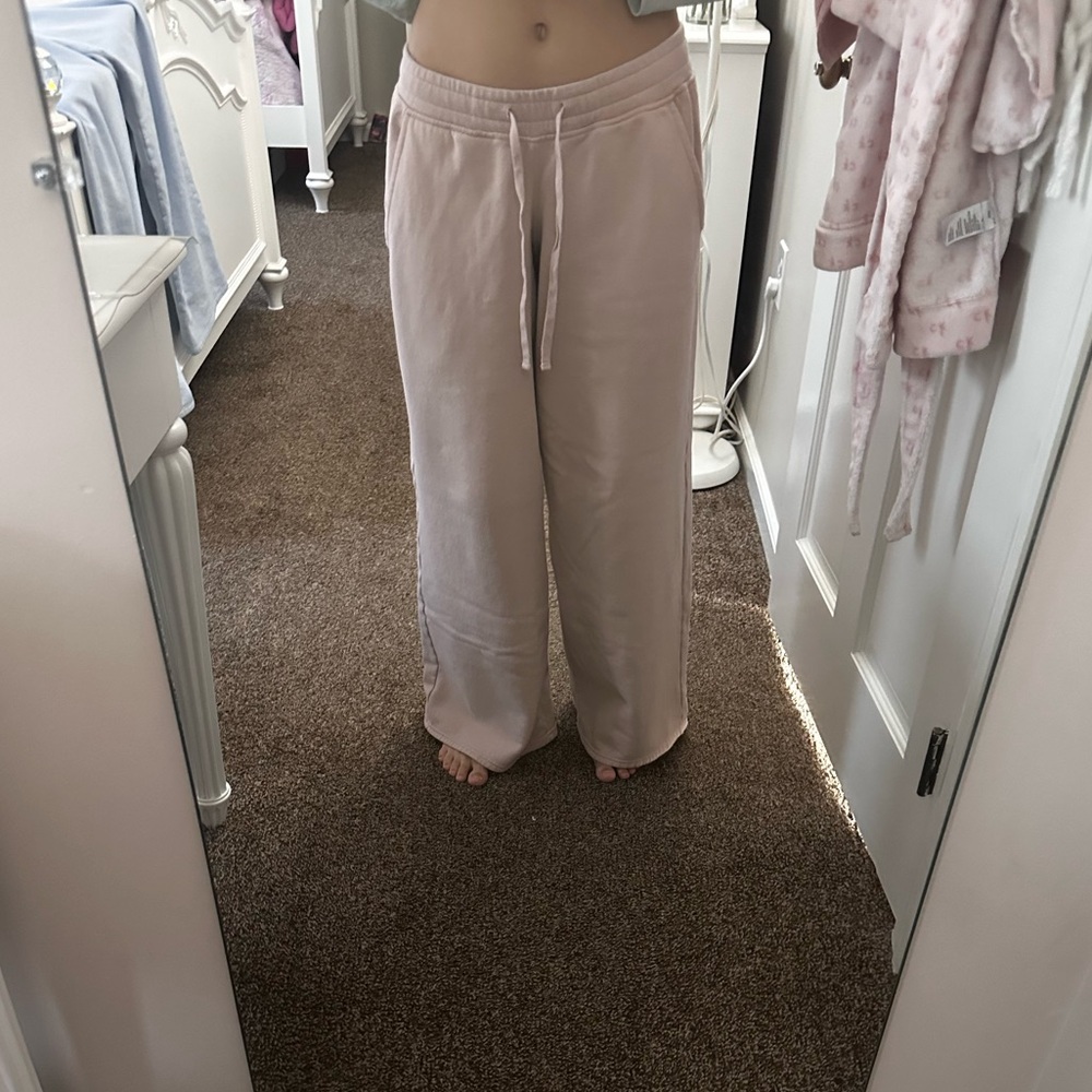 Hollister Baggy Sweatpants, Size Small, Color “Faded Mauve”